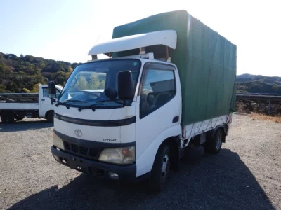 Toyota DYNA  с аукциона в Японии