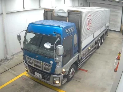 Isuzu TRUCK