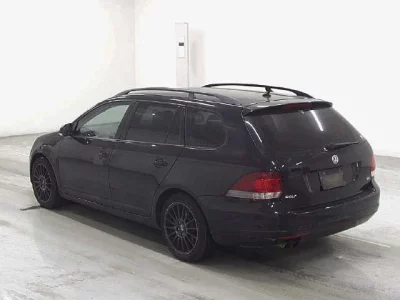 Volkswagen GOLF VARIANT  с аукциона в Японии