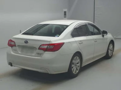Subaru LEGACY B4  с аукциона в Японии