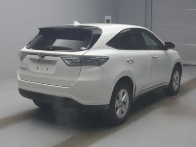 Toyota HARRIER  с аукциона в Японии