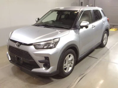 Toyota RAIZE  с аукциона в Японии