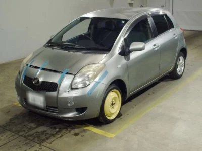 Toyota VITZ  с аукциона в Японии