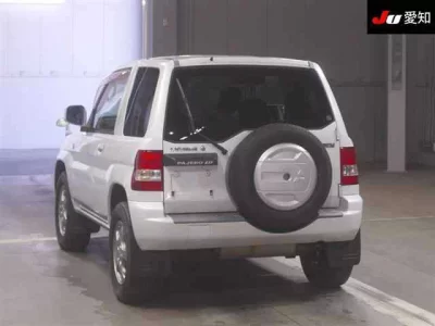 Mitsubishi PAJERO IO  с аукциона в Японии