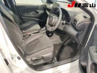 Toyota YARIS лот № 3047 оценка S  с аукциона в Японии 5