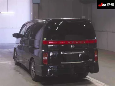 Nissan ELGRAND  с аукциона в Японии