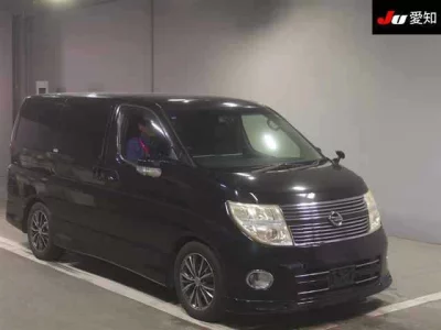 Nissan ELGRAND  с аукциона в Японии