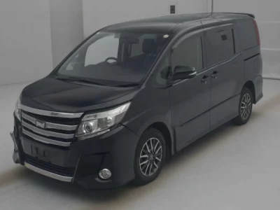 Toyota NOAH  с аукциона в Японии