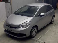 Honda FIT лот № 6082 оценка 4  с аукциона в Японии 2