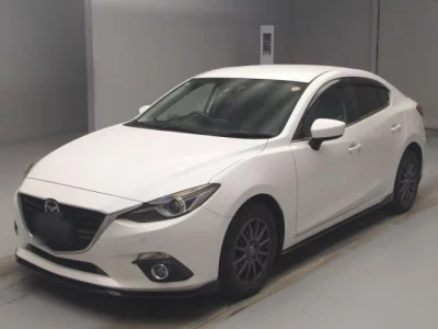 Mazda AXELA  с аукциона в Японии