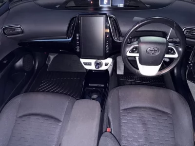 Toyota PRIUS PHV
