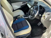 Mazda MAZDA2 лот № 30173 оценка 5  с аукциона в Японии 6