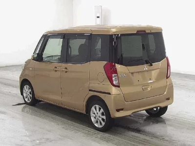 Mitsubishi EK SPACE