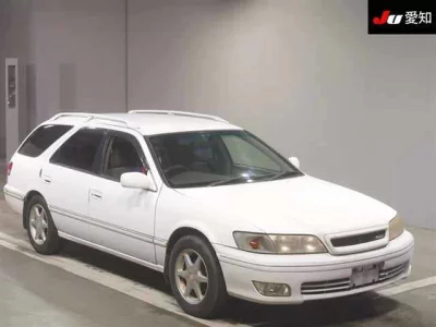 Toyota MARK2 QUALIS