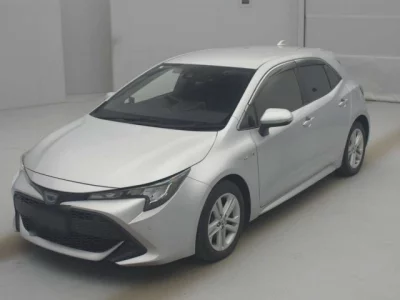 Toyota COROLLA SPORT  с аукциона в Японии