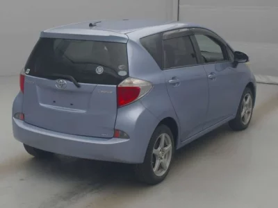 Toyota RACTIS  с аукциона в Японии