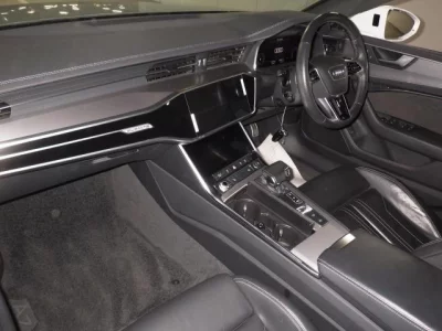 Audi A7  с аукциона в Японии