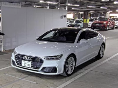 Audi A7  с аукциона в Японии