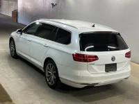 Volkswagen PASSAT VARIANT лот № 196 оценка 4  с аукциона в Японии 1
