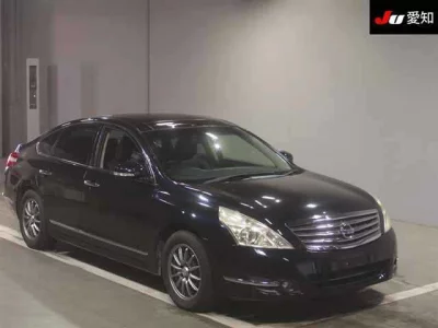 Nissan TEANA  с аукциона в Японии