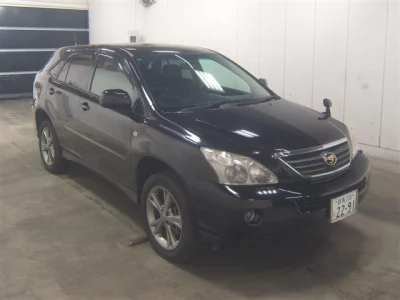 Toyota HARRIER  с аукциона в Японии