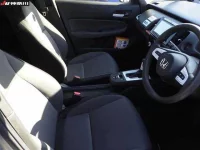 Honda FIT лот № 6097 оценка 3.5  с аукциона в Японии 7