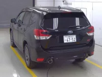 Subaru FORESTER лот № 1021 оценка 5  с аукциона в Японии 1