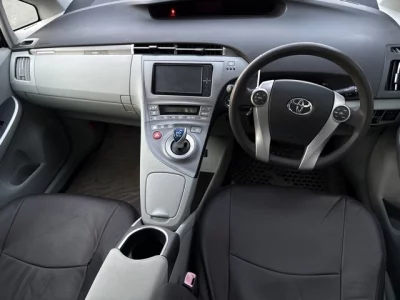 Toyota PRIUS PHV