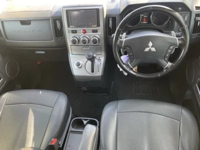 Mitsubishi DELICA D5