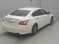 Nissan TEANA лот № 70205 оценка R  с аукциона в Японии 1