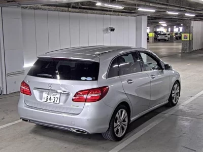 Mercedes-Benz B CLASS