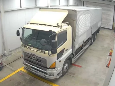 Hino TRUCK