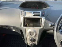 Toyota VITZ лот № 30193 оценка R  с аукциона в Японии 5