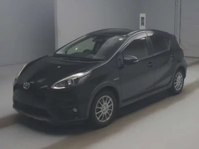 Toyota AQUA  с аукциона в Японии