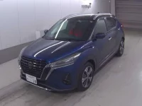 Nissan KICKS лот № 1018 оценка 4.5  с аукциона в Японии 2