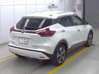 Nissan KICKS лот № 1033 оценка 5  с аукциона в Японии 3