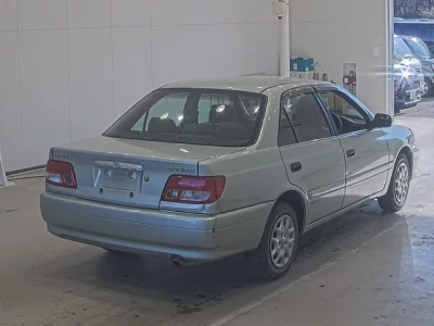 Toyota CARINA  с аукциона в Японии