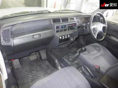 Toyota CROWN COMFORT  с аукциона в Японии