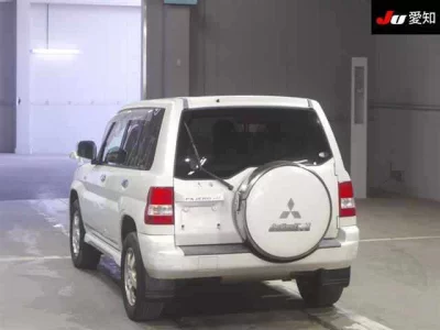 Mitsubishi PAJERO IO  с аукциона в Японии