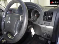 Mitsubishi PAJERO лот № 4021 оценка 4  с аукциона в Японии 4