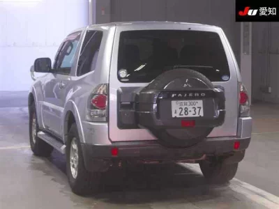 Mitsubishi PAJERO  с аукциона в Японии