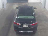 Honda GRACE лот № 7035 оценка 3.5  с аукциона в Японии 5