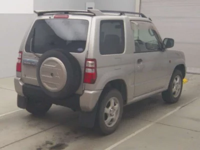 Mitsubishi PAJERO MINI