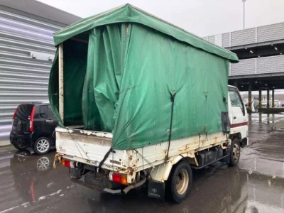 Toyota DYNA  с аукциона в Японии