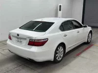 Lexus LS лот № 20032 оценка R  с аукциона в Японии 4