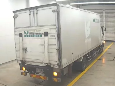 Mitsubishi FUSO FIGHTER