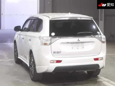 Mitsubishi OUTLANDER PHEV