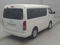 Toyota HIACE лот № 70259 оценка 3  с аукциона в Японии 1