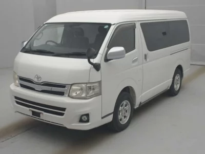 Toyota HIACE  с аукциона в Японии