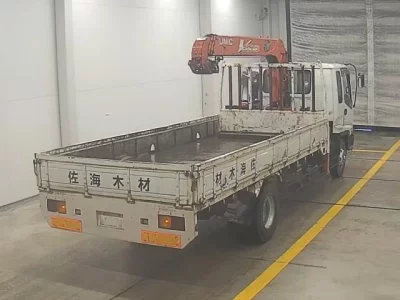 Isuzu FORWARD  с аукциона в Японии